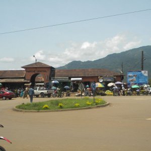 Le quartier 5 de Nkongsamba, au Cameroun.