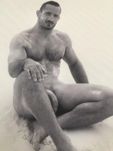 Sylvain Potard dans le calendrier des Dieux du stade 2016, une image diffusée sur le site de Jean-Marc Morandini.